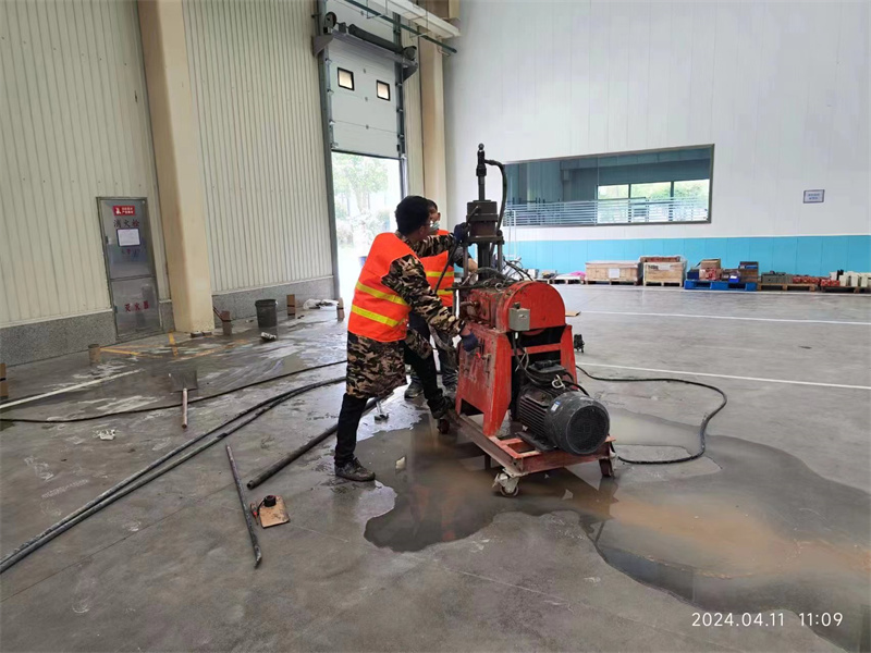 河口厂房地面下沉塌陷注浆加固施工